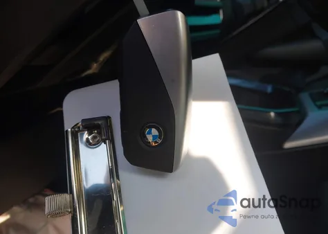 2025 BMW X3 30 xDrive из США, поврежденный, VIN 5UX53GP0XS9099693